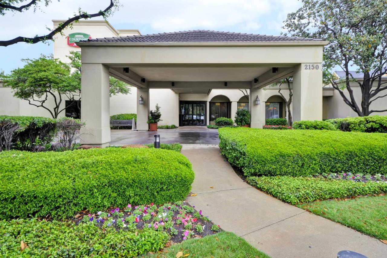 Courtyard Dallas Medical Market Center Esterno foto